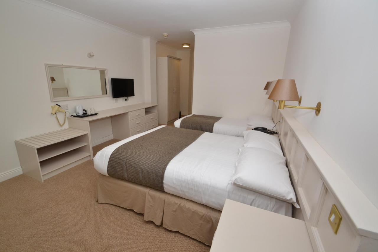 Bay View Hotel 3*